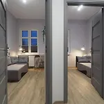 Apartment Hola Nawrot Lodz