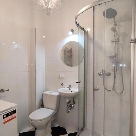 Hola Nawrot Апартаменты Лодзь